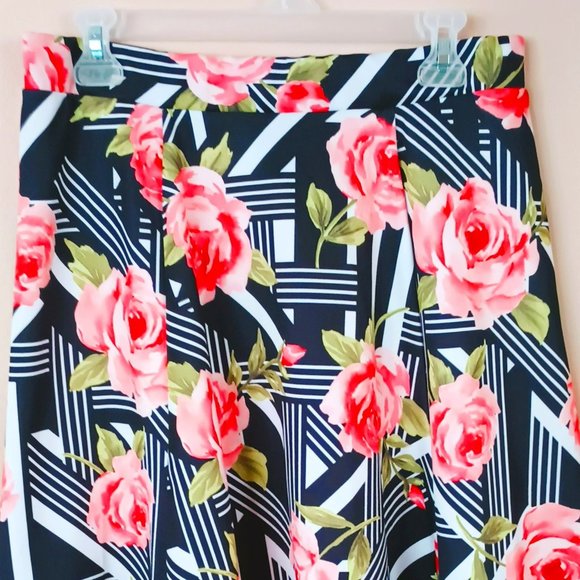 Floral A Line Skirt L Black & Peach Roses. Stretch - Picture 2 of 6